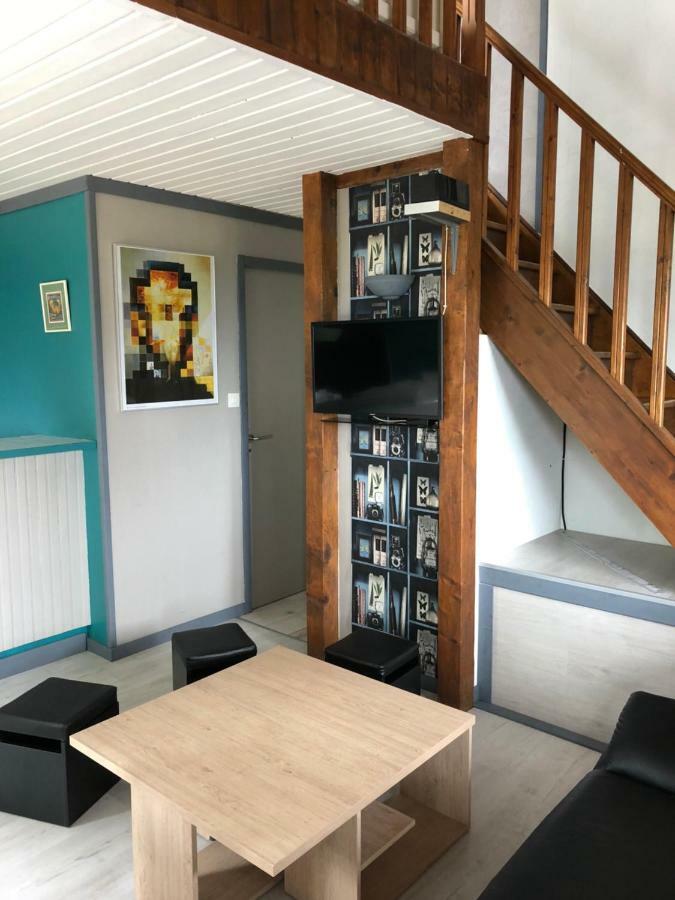 Aux Lettres Du Lavoir La Rivière-Saint-Sauveur Kültér fotó