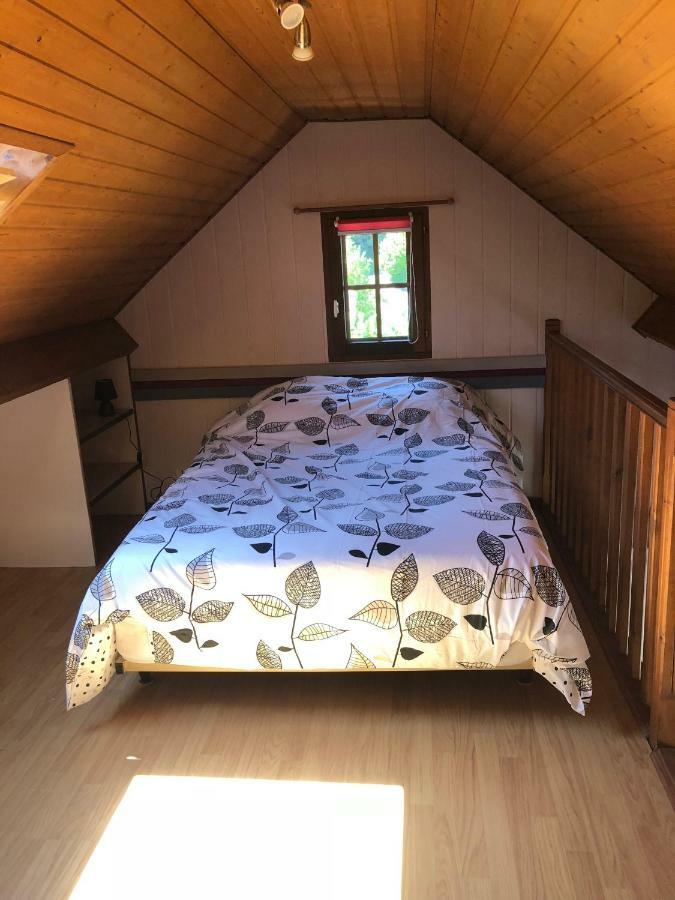 Aux Lettres Du Lavoir La Rivière-Saint-Sauveur Kültér fotó